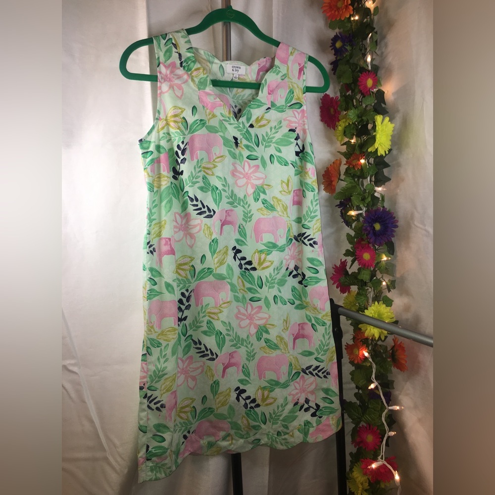 Crown & Ivy | Women’s Green & Pink/Floral & Elephant Pattern Sleeveless Dress